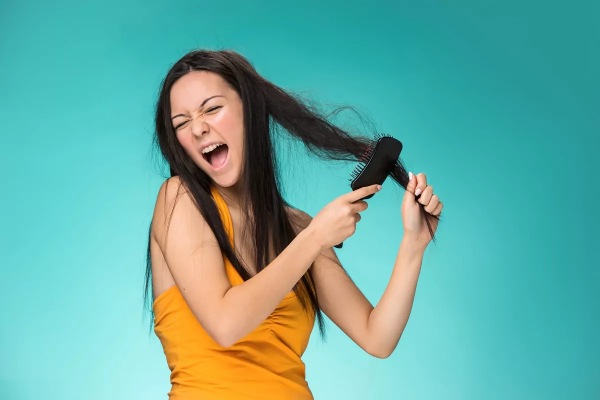 Hair Is Too Dry? Know What To Do To Recover The Wires