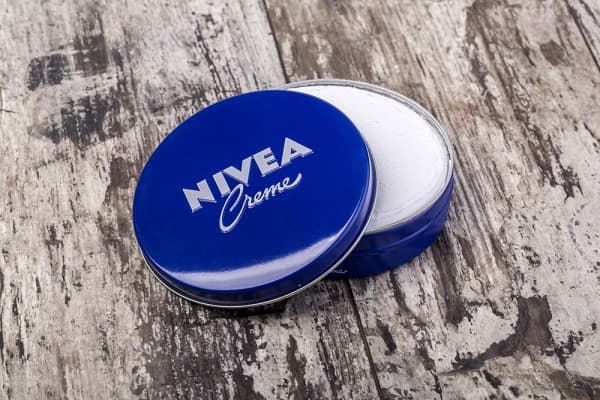 The 10 Uses Of Nivea Creme Blue Tin